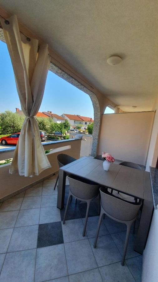Kabashi Apartment Krk Town Buitenkant foto