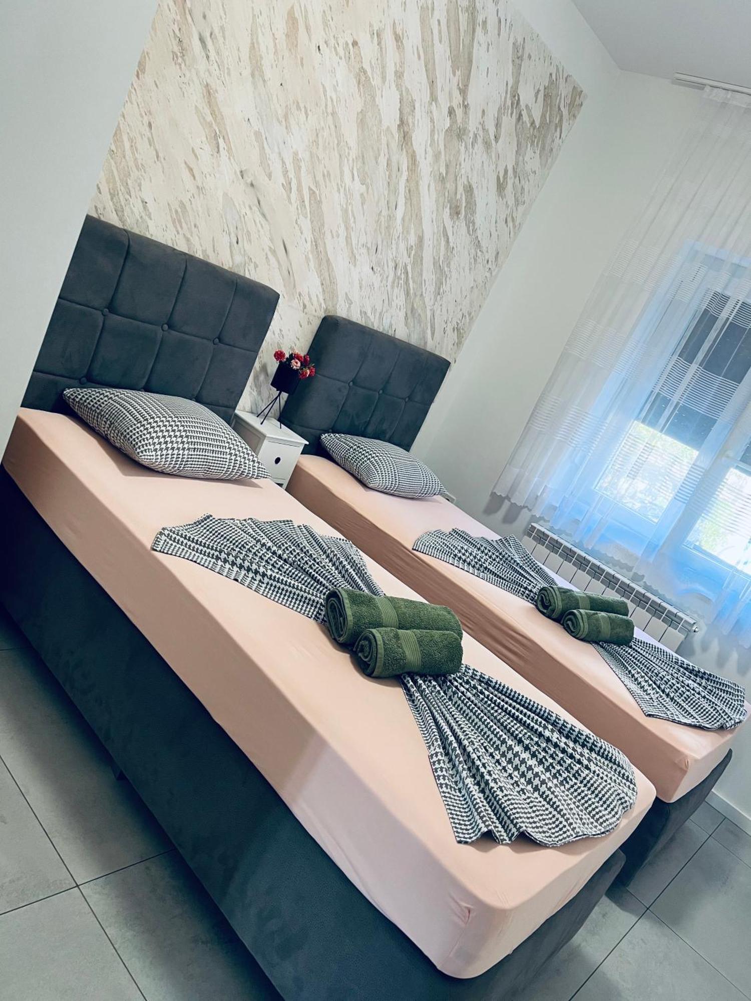 Kabashi Apartment Krk Town Buitenkant foto