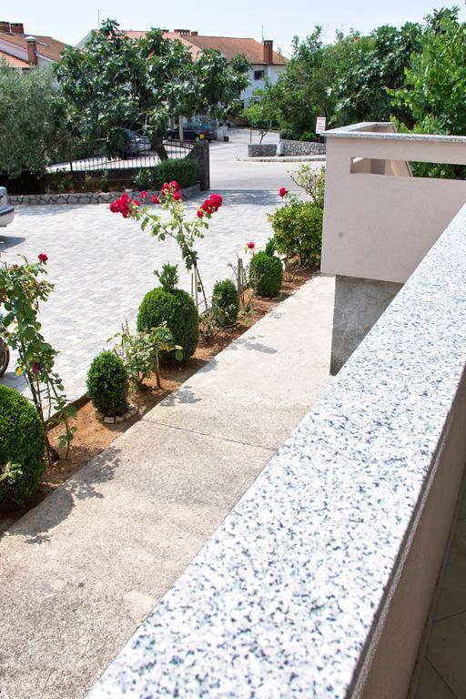 Kabashi Apartment Krk Town Buitenkant foto